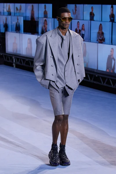 Look 31